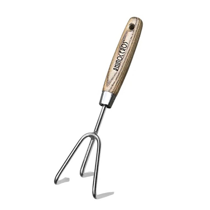 3 टाइन हैंड कल्टीवेटर